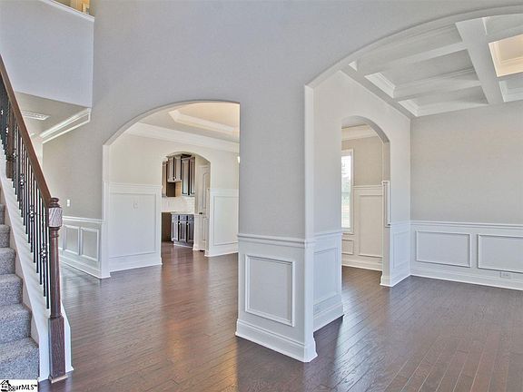 5th image of 11 Glenmora Dr