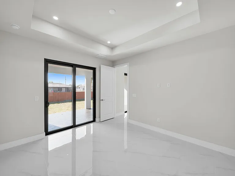 2913 14th St W — Photo 17