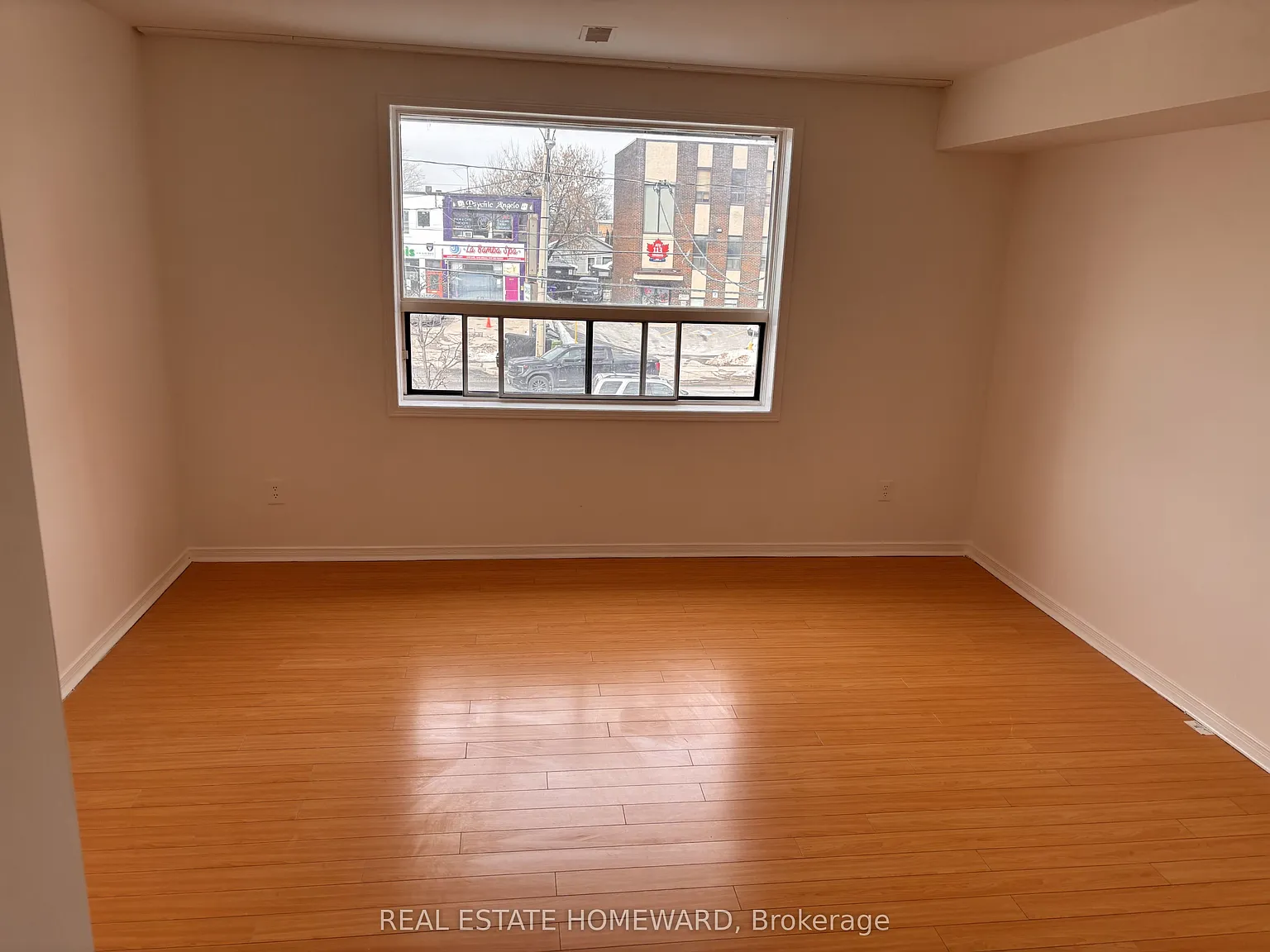 3 bed, $2,500 — Photo 4