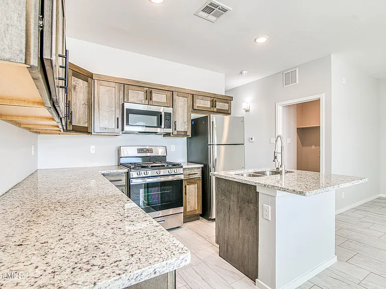 12879 Bret Harte Dr — Photo 6