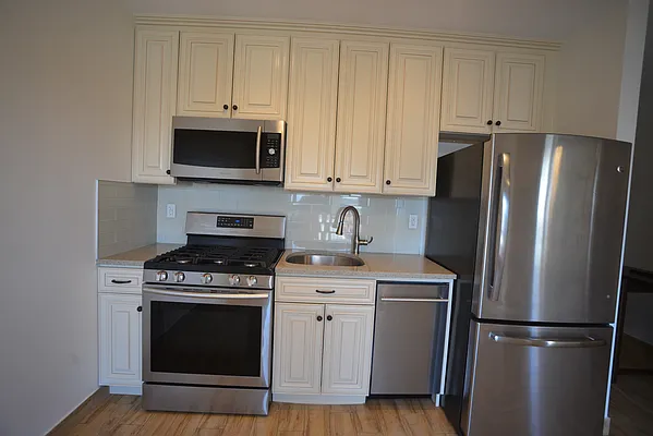 Rented by Voro, LLC | media 2