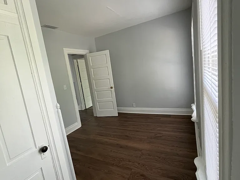 803 S Main Ave #1/2 — Photo 8