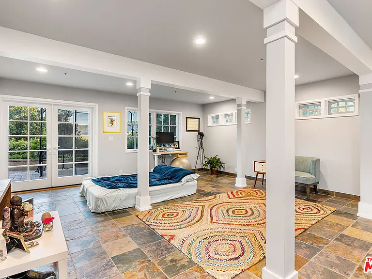 2716 Halsey Rd — Photo 35