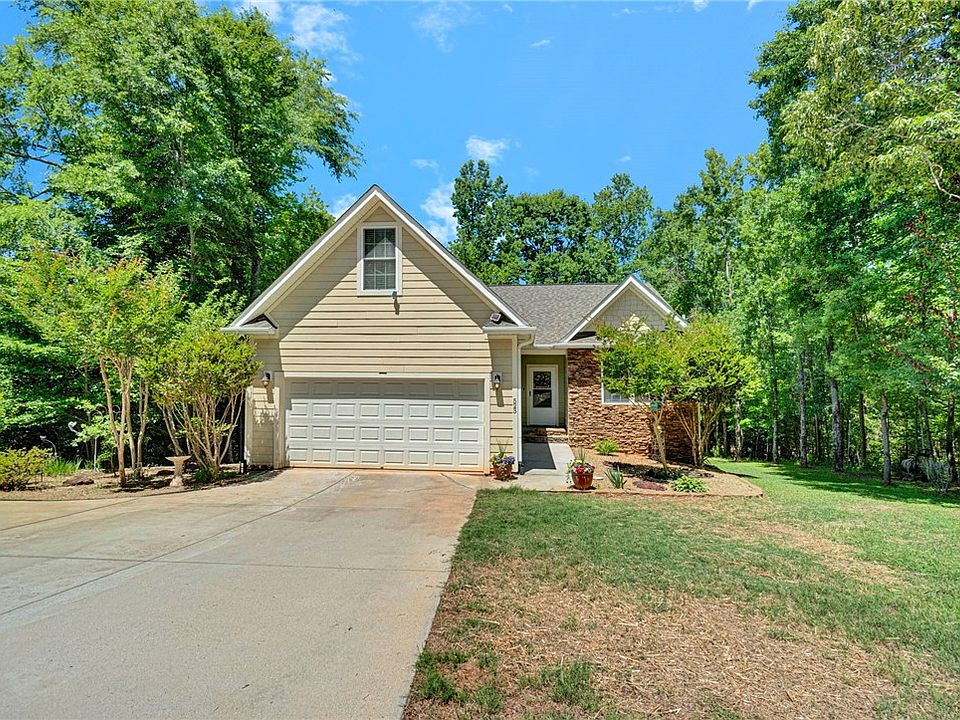 1st image of 523 Serena Cir