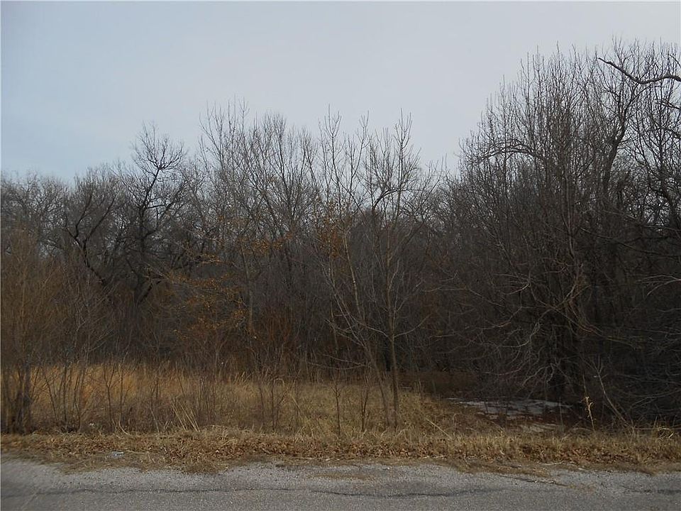 2nd image of 2600 W Wildwood Dr Lot 41