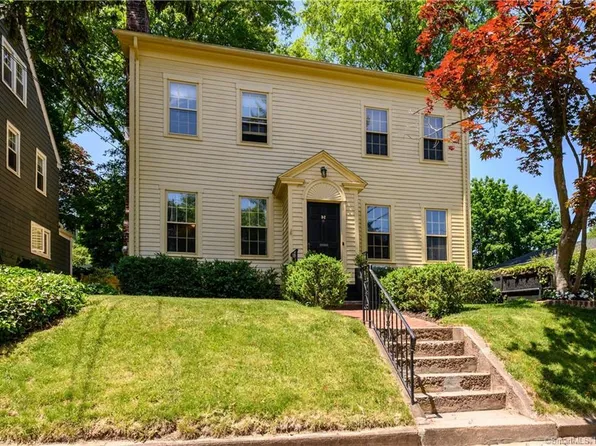 52 Morris Street, Hamden, CT 06517
