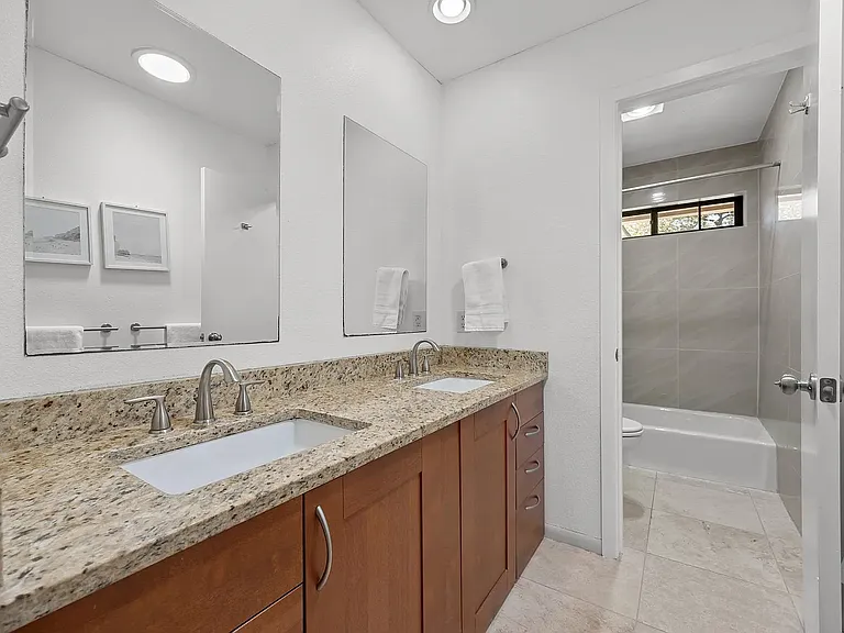 11532 Spicewood Pkwy — Photo 12