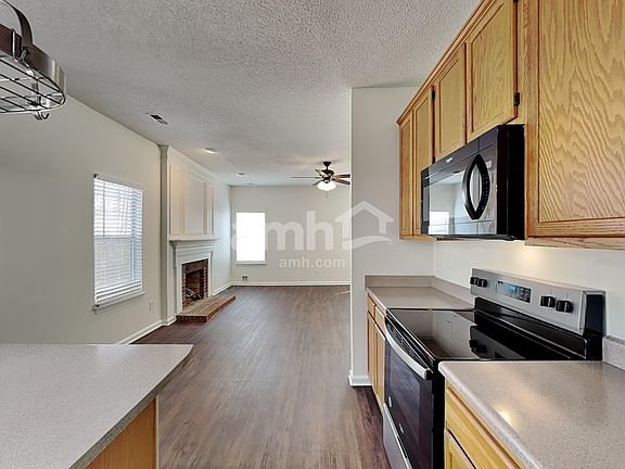 4th image of 3036 Pinewood Hills Dr