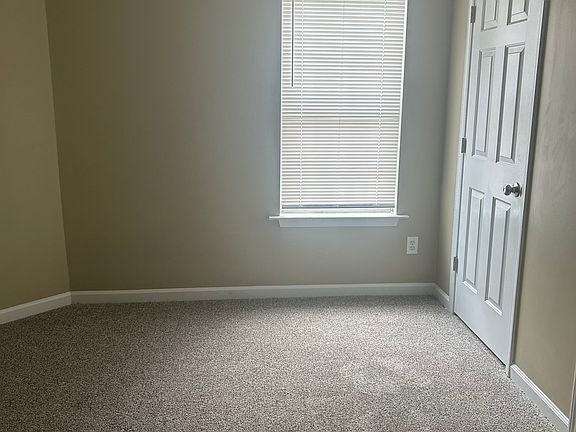 4th image of 620 Aspen Brook Dr