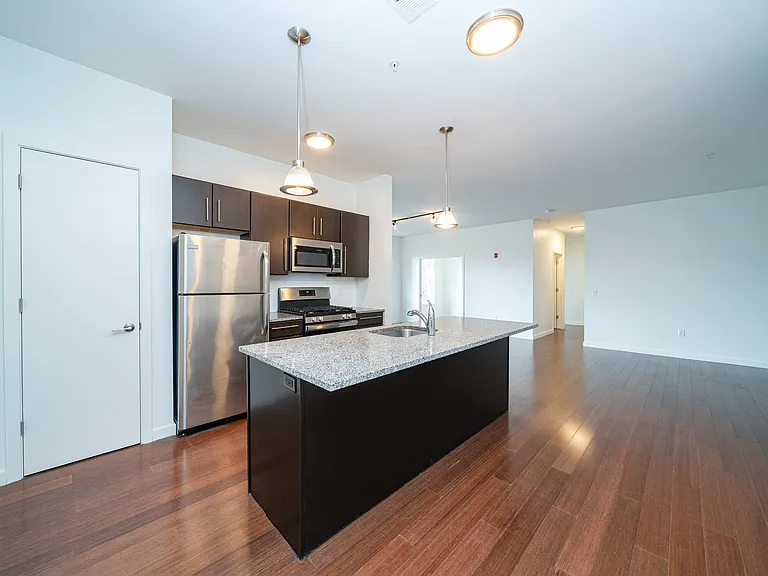 750 Summer Street — Photo 13