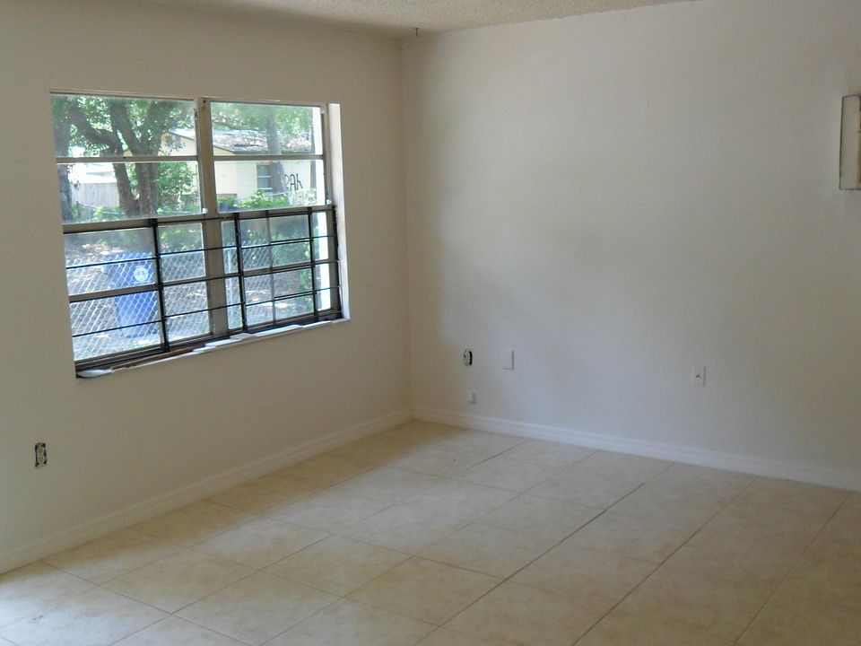 1st image of 10006 N Brooks St #B