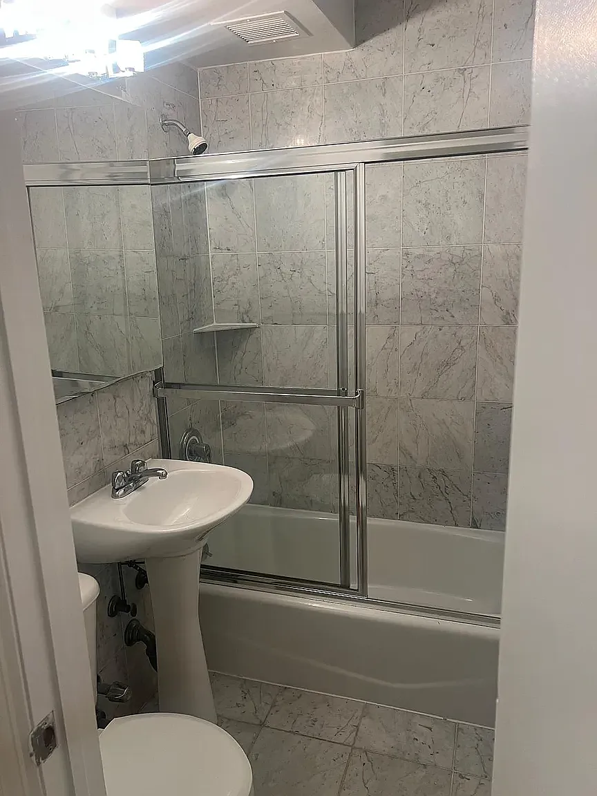 229 East 80th Street — Photo 2