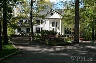 1st image of 4 Birch Ct
