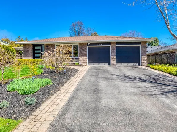 2220 Elmhurst Ave, Oakville, ON L6J 5G7