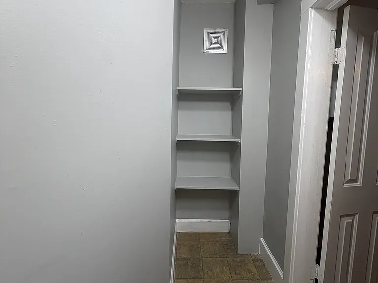 291 E Main St #2D — Photo 12