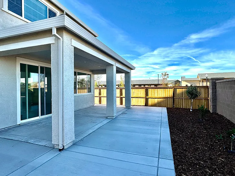 243 Dock Cir — Photo 47