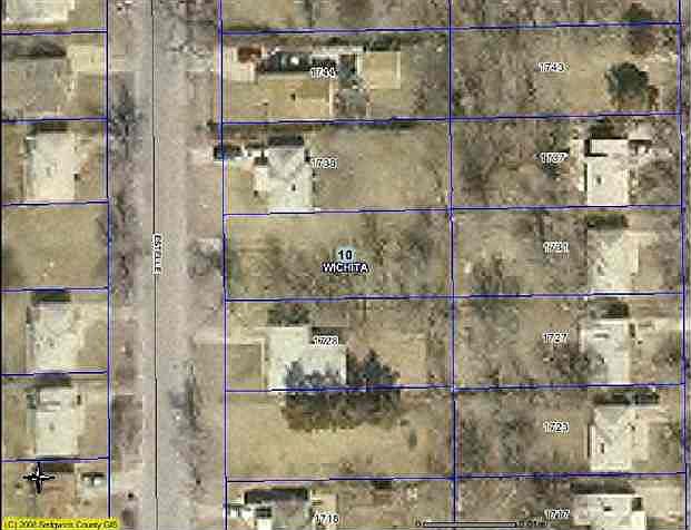 1st image of 1732 Estelle Between #1728 & 1738