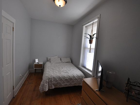 2nd image of 2431 W Cortez St APT 3