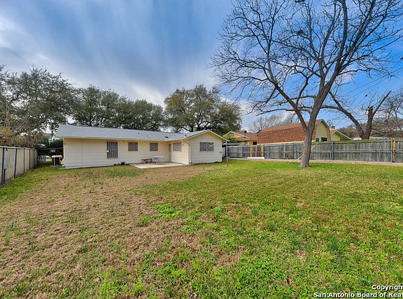 2nd image of 311 Northvalley Dr