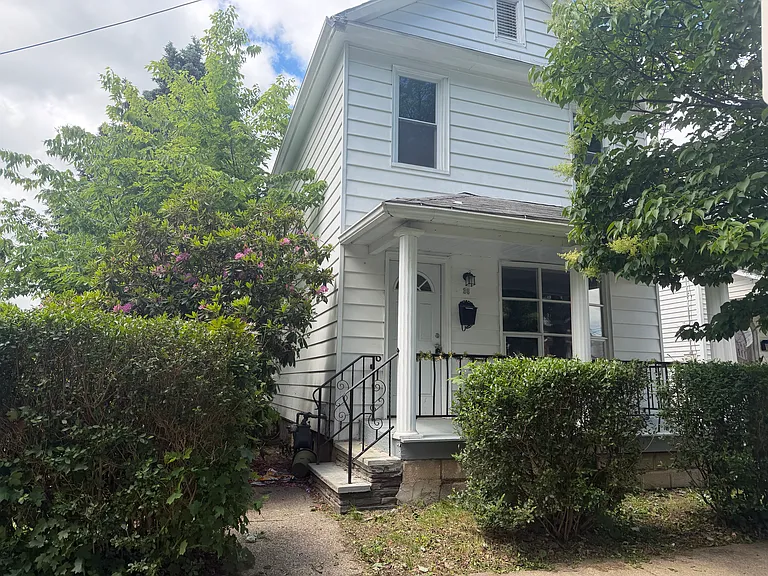 36 Pulaski St — Photo 1