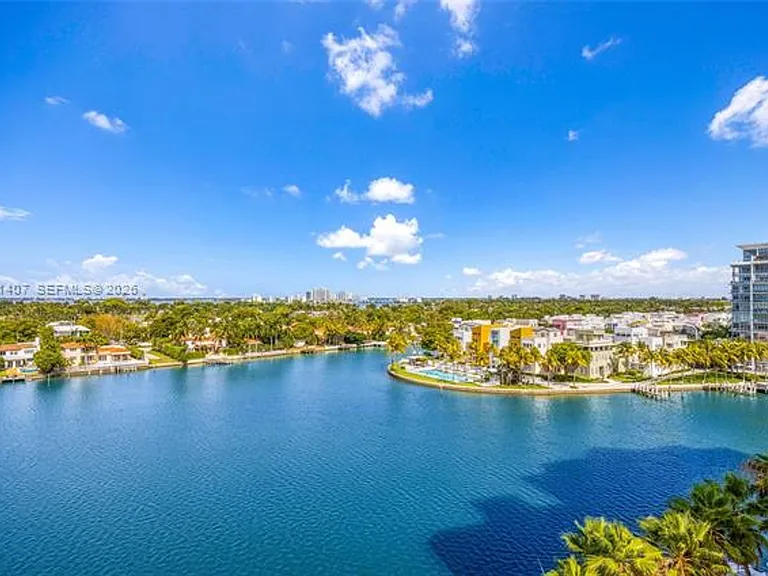 5880 Collins Ave #1007 — Photo 3