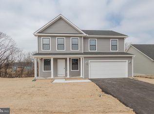 127 Duluth Dr, Martinsburg, WV 25404