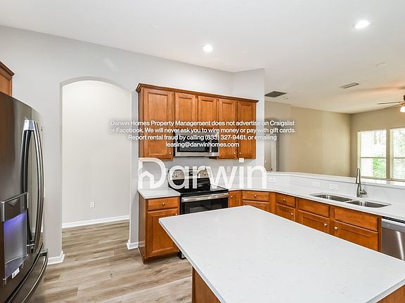 5th image of 6996 Rapid River Dr W