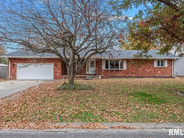 736 Big Bend Rd, Taylorville, IL 62568