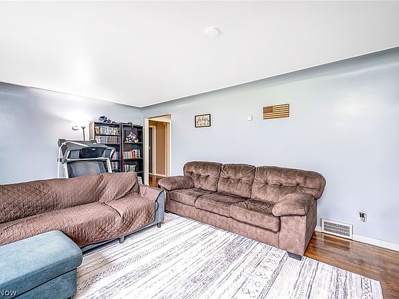 5th image of 3250 Estates Cir