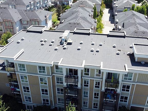 2nd image of 13883 Laurel Dr #301
