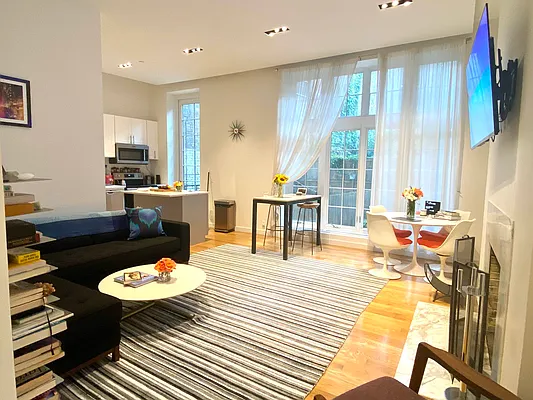 Rented by Corcoran | media 26