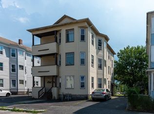 4 Ives St, Worcester, MA 01603