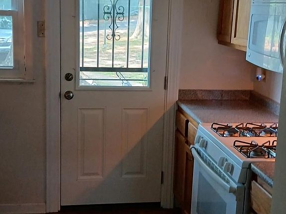 5th image of 2991 Walnut Grove Rd #2