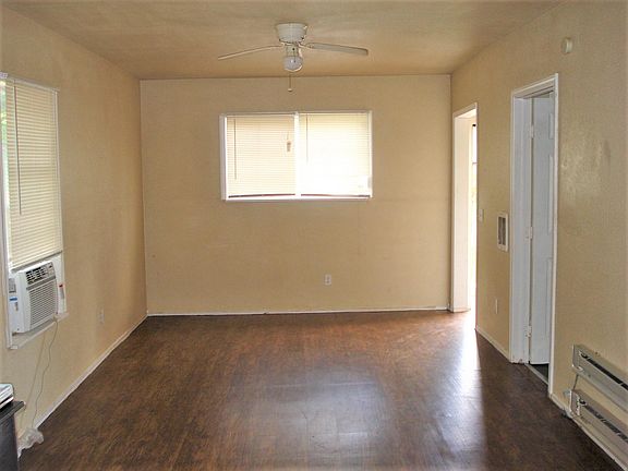 2nd image of 308 SE 55th St