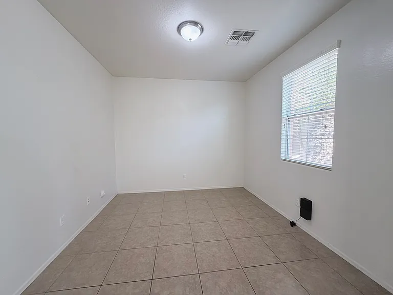 7164 S 48th Gln — Photo 14