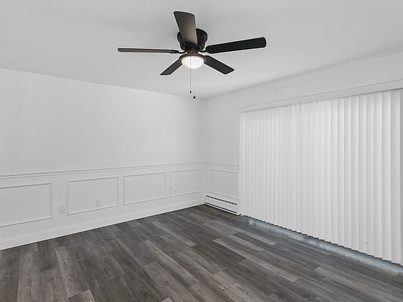 4th image of 1801 Beacon St #19