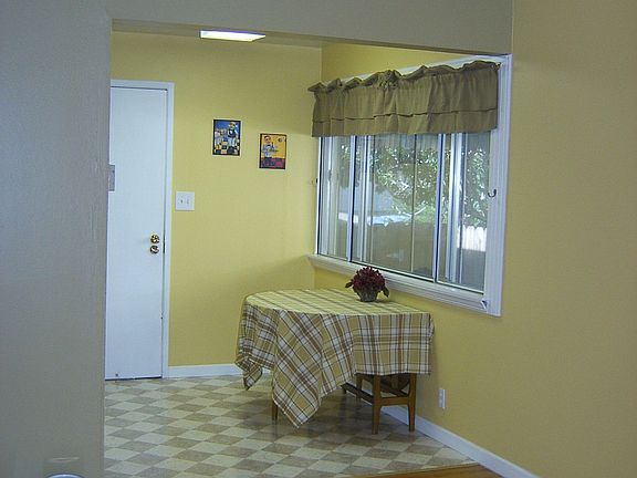 Bright Kitchen