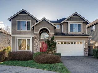 7905 NE 196th St, Kenmore, WA 98028