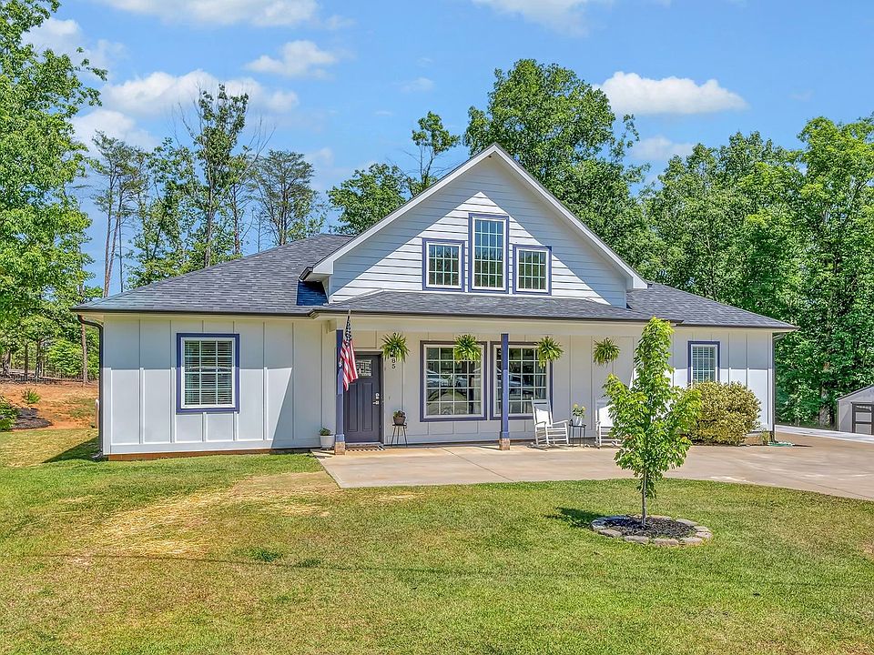 1st image of 285 Boxelder Dr