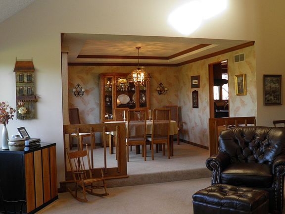 Great Room to Dining Room