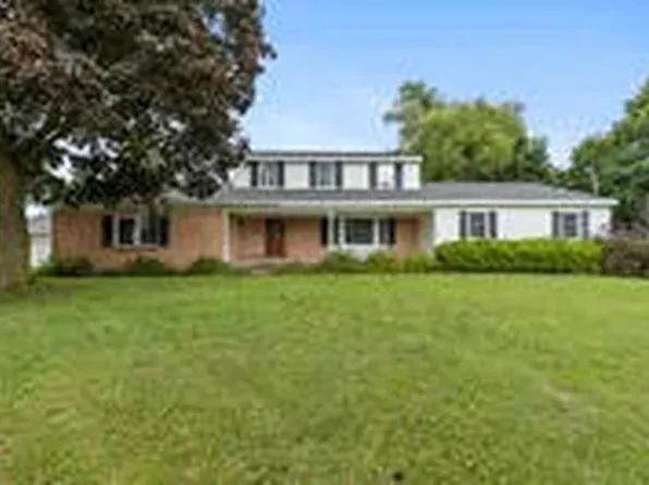35 W Clark St, Kent City, MI 49330