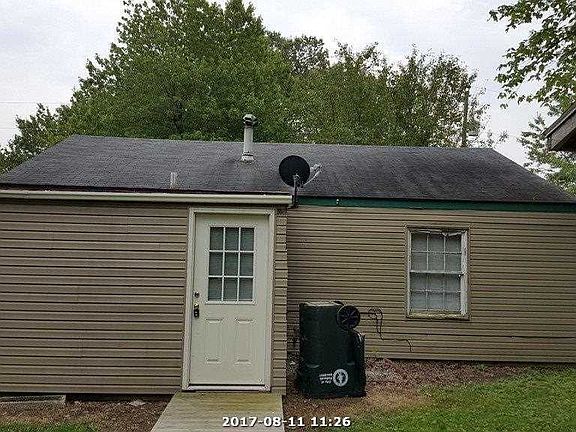2nd image of 3209 Lorine Ln