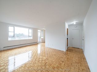 2895 Bathurst St #508, Toronto, ON M6B 3A8