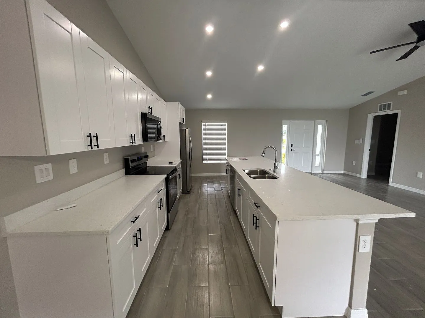 4/3 Brand New Construction — Photo 2