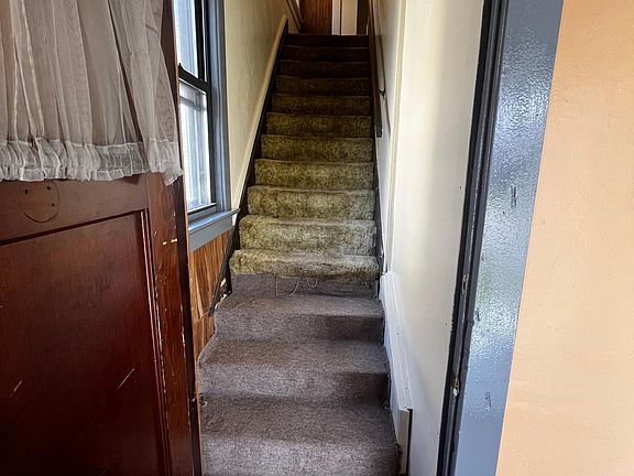 4th image of 1231 Kensington Ave Floor 2