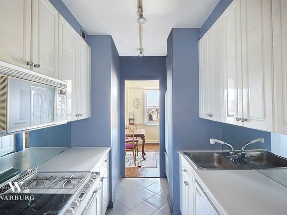 4th image of 60 E 8th St APT 25E