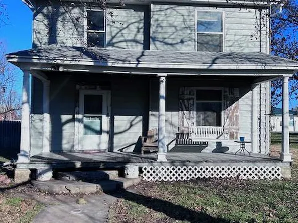 640 Cedar St, Everest, KS 66424