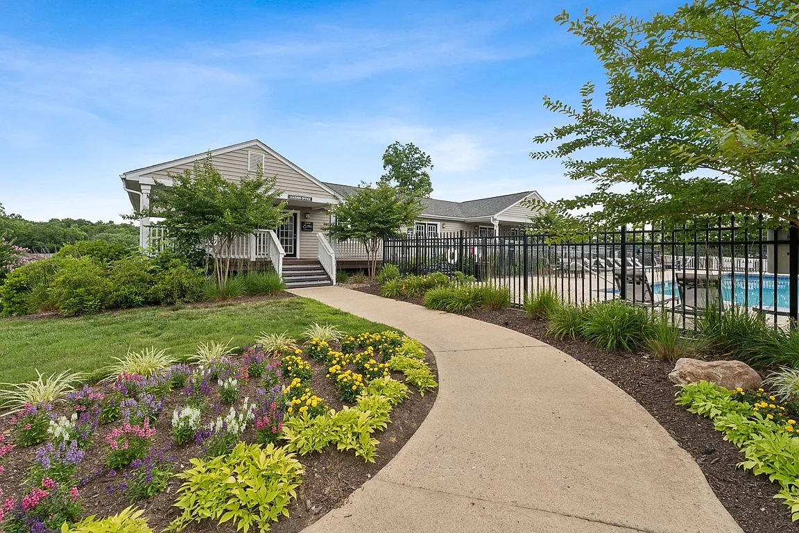 Hyde Park Townhomes — Photo 1