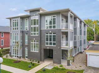 309 W Washington St, Champaign, IL 61820