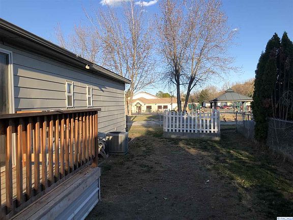 4th image of 142 N 66th Ave